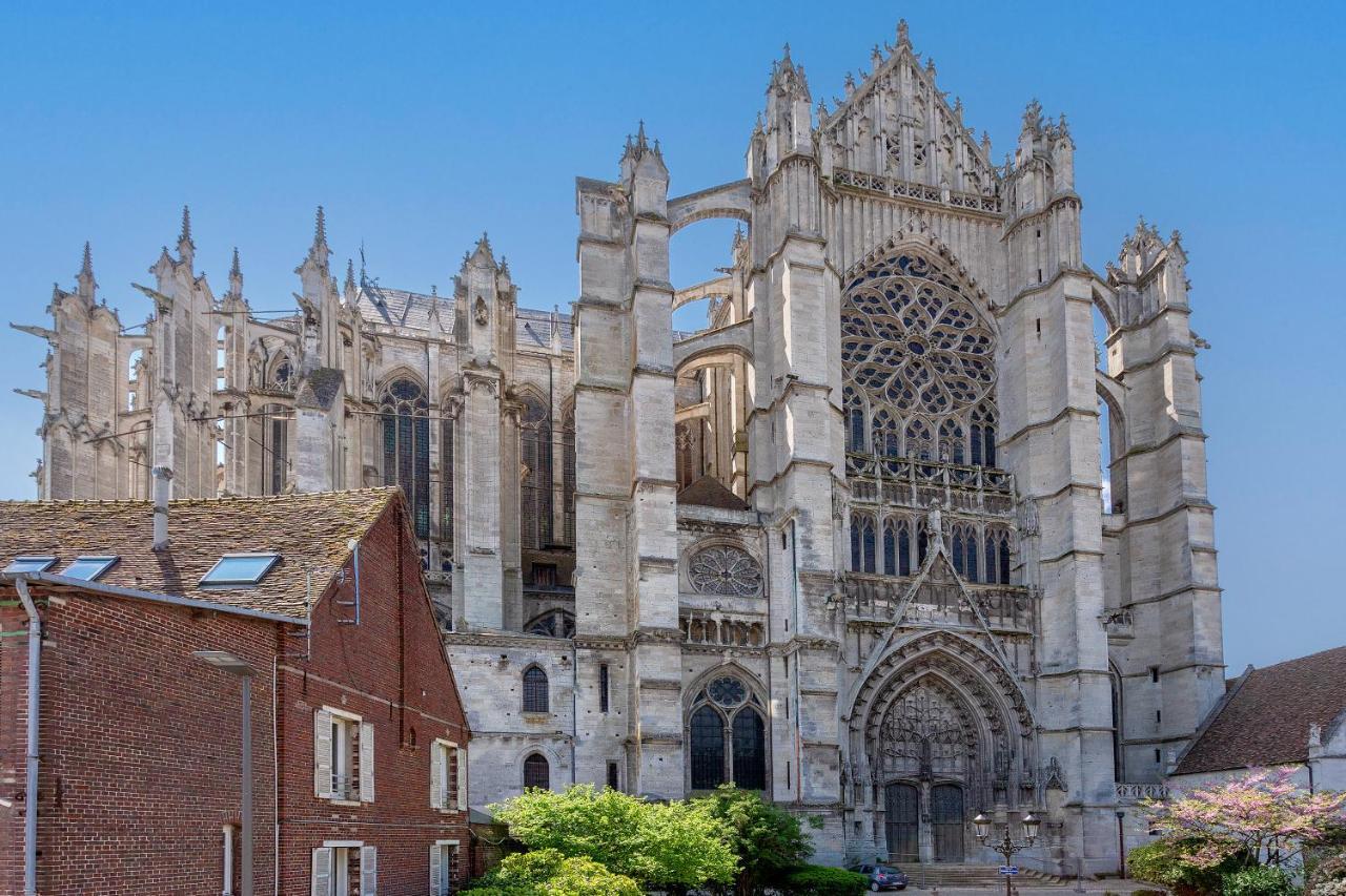ボーヴェUn Petit Coin De Cathedraleアパートメント エクステリア 写真